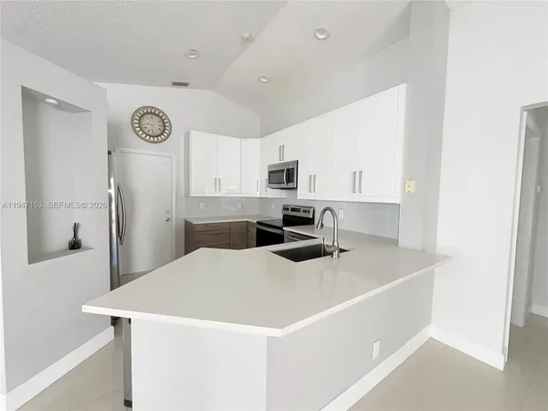 $3,800 | 1628 Salerno Circle, Weston, FL 33327