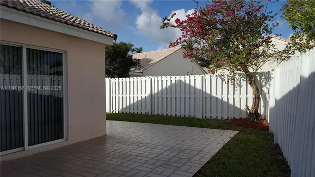 $3,900 | 1628 Salerno Circle, Weston, FL 33327