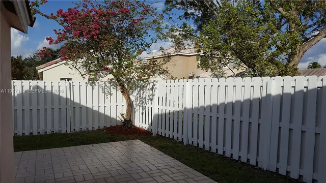 $3,900 | 1628 Salerno Circle, Weston, FL 33327