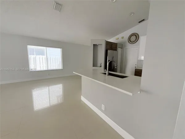 $3,800 | 1628 Salerno Circle, Weston, FL 33327