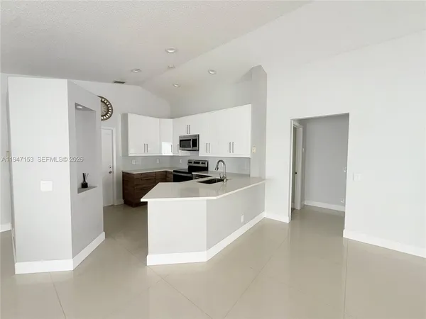 $3,800 | 1628 Salerno Circle, Weston, FL 33327