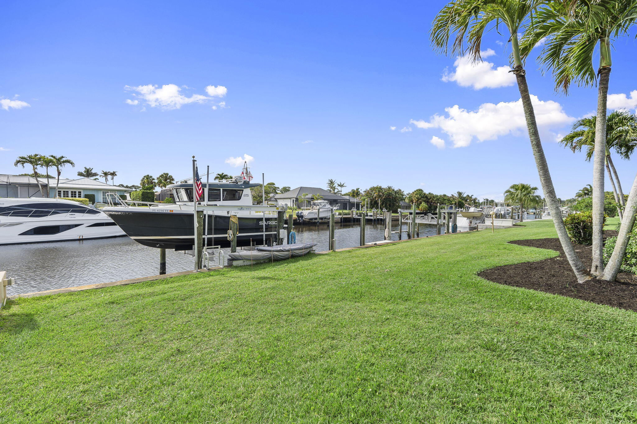 3374 Southeast Fairway East Stuart, FL 34997 - Photo 43 of 65 43-web-or-mls-DSC06578