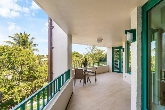 $1,495,000 | 100 Southeast 5th Avenue, Unit 404, Boca Raton, FL 33432