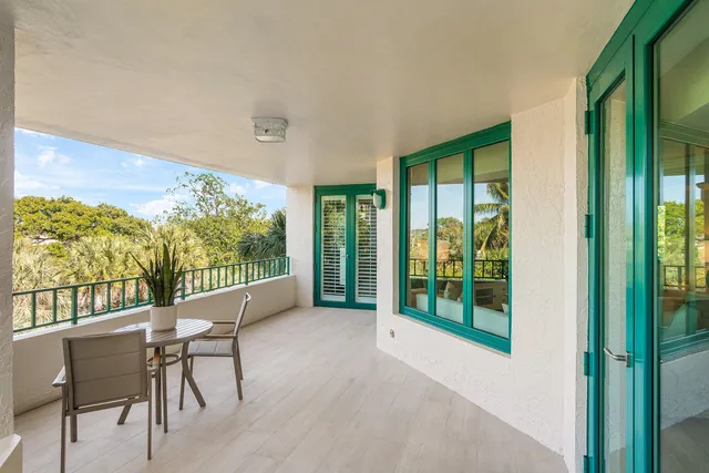 $1,495,000 | 100 Southeast 5th Avenue, Unit 404, Boca Raton, FL 33432