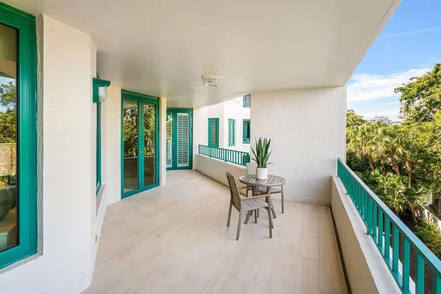 $1,495,000 | 100 Southeast 5th Avenue, Unit 404, Boca Raton, FL 33432