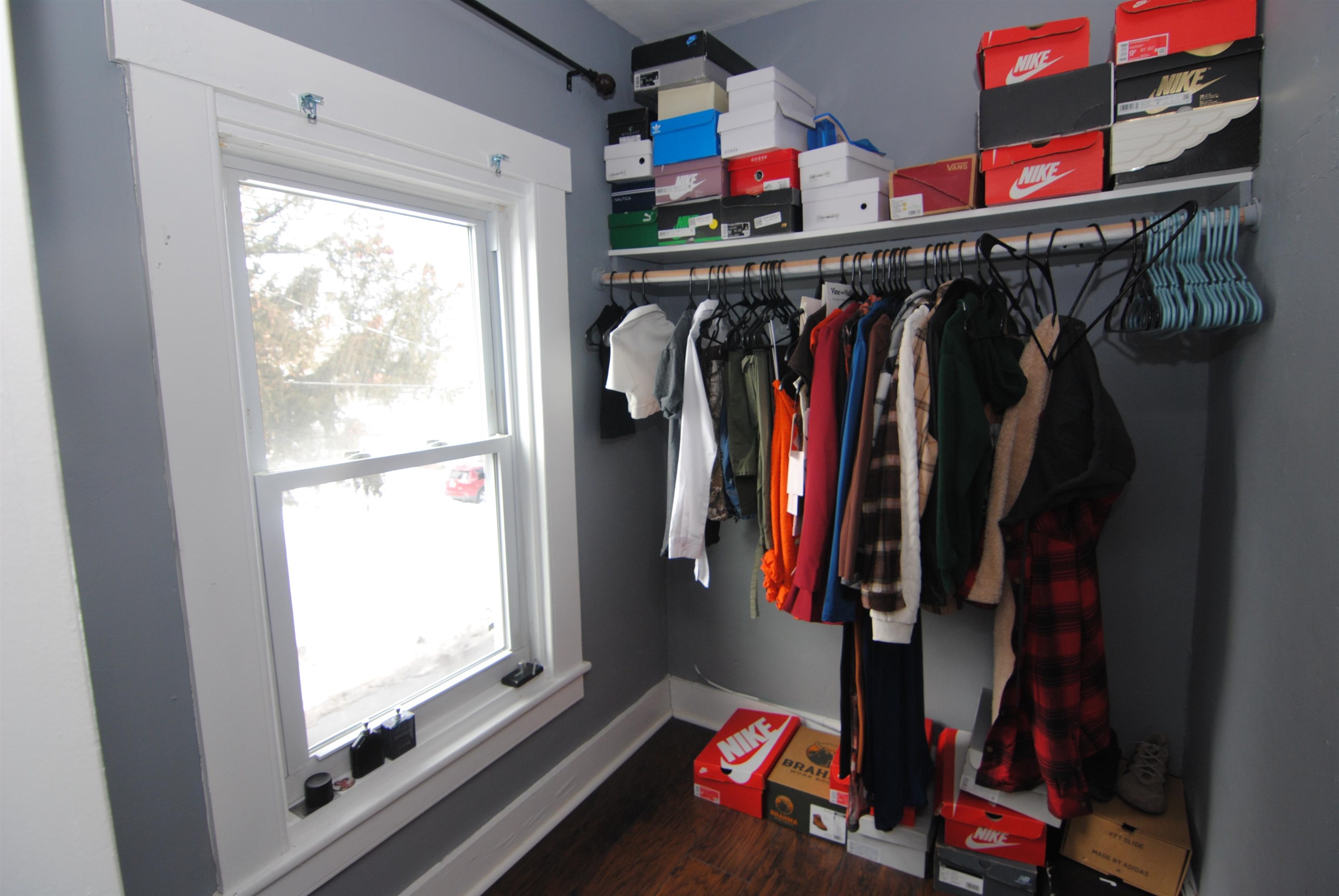 22 Beech Street Nashua, NH 03060 - Photo 3 of 44