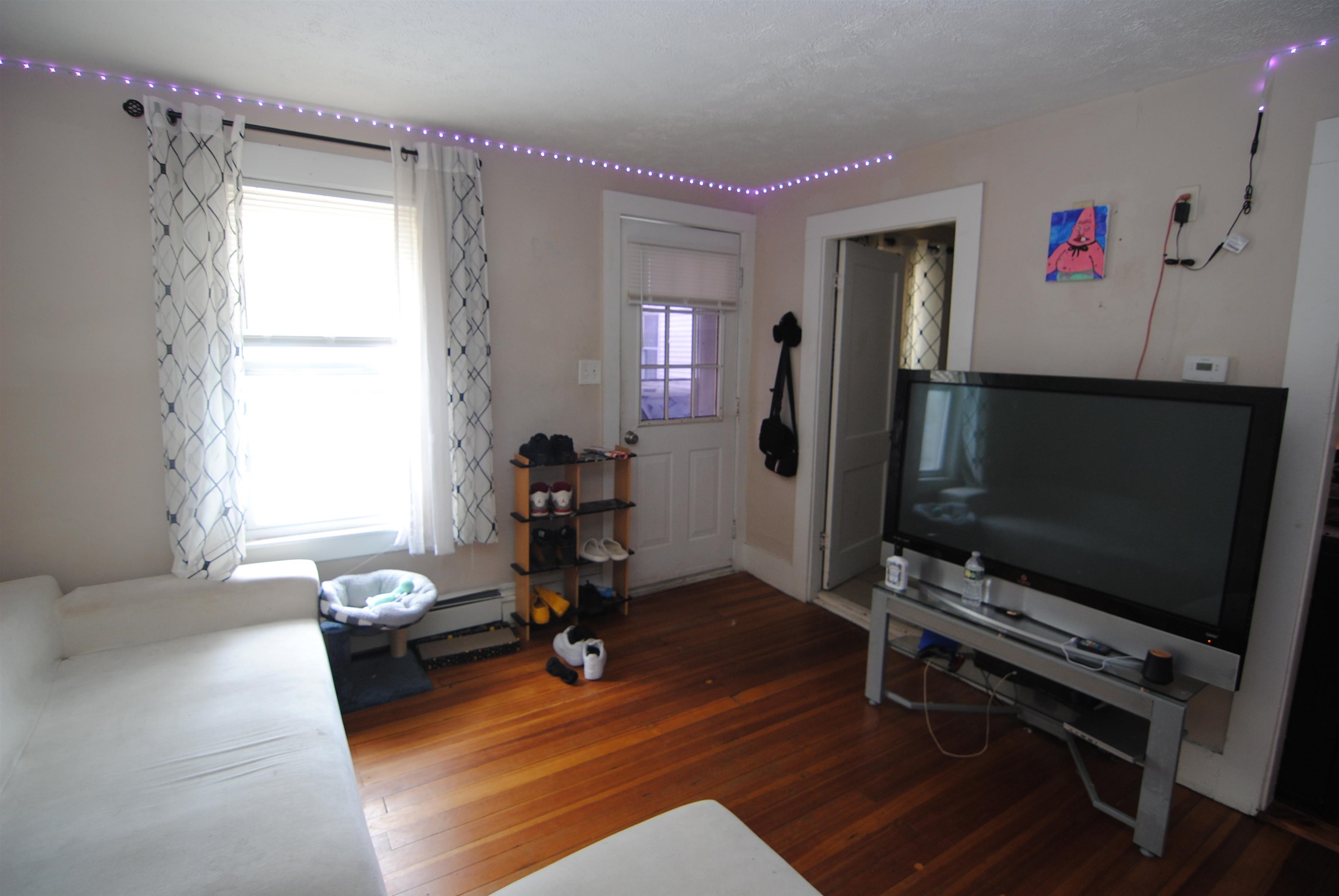 22 Beech Street Nashua, NH 03060 - Photo 35 of 44