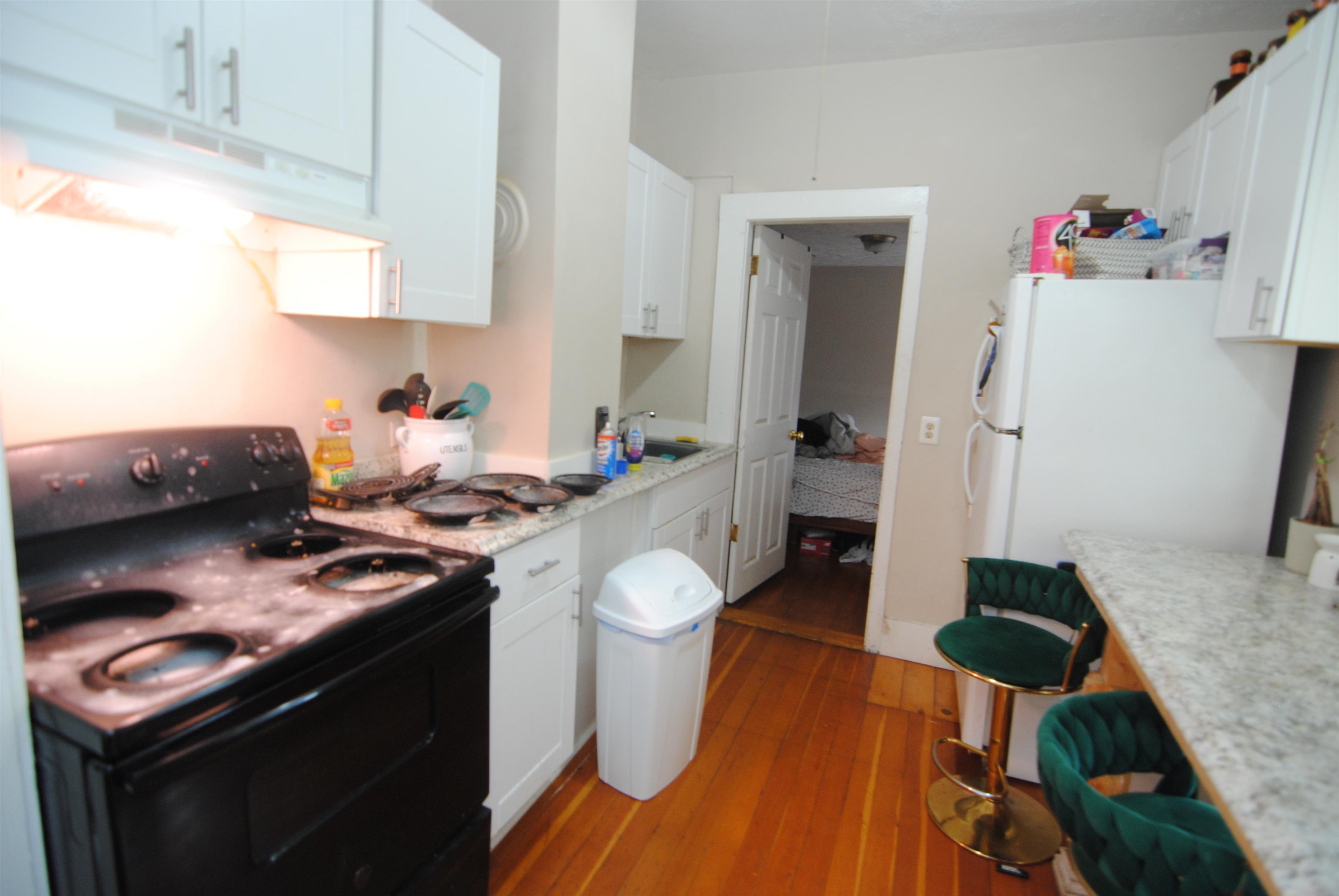 22 Beech Street Nashua, NH 03060 - Photo 39 of 44