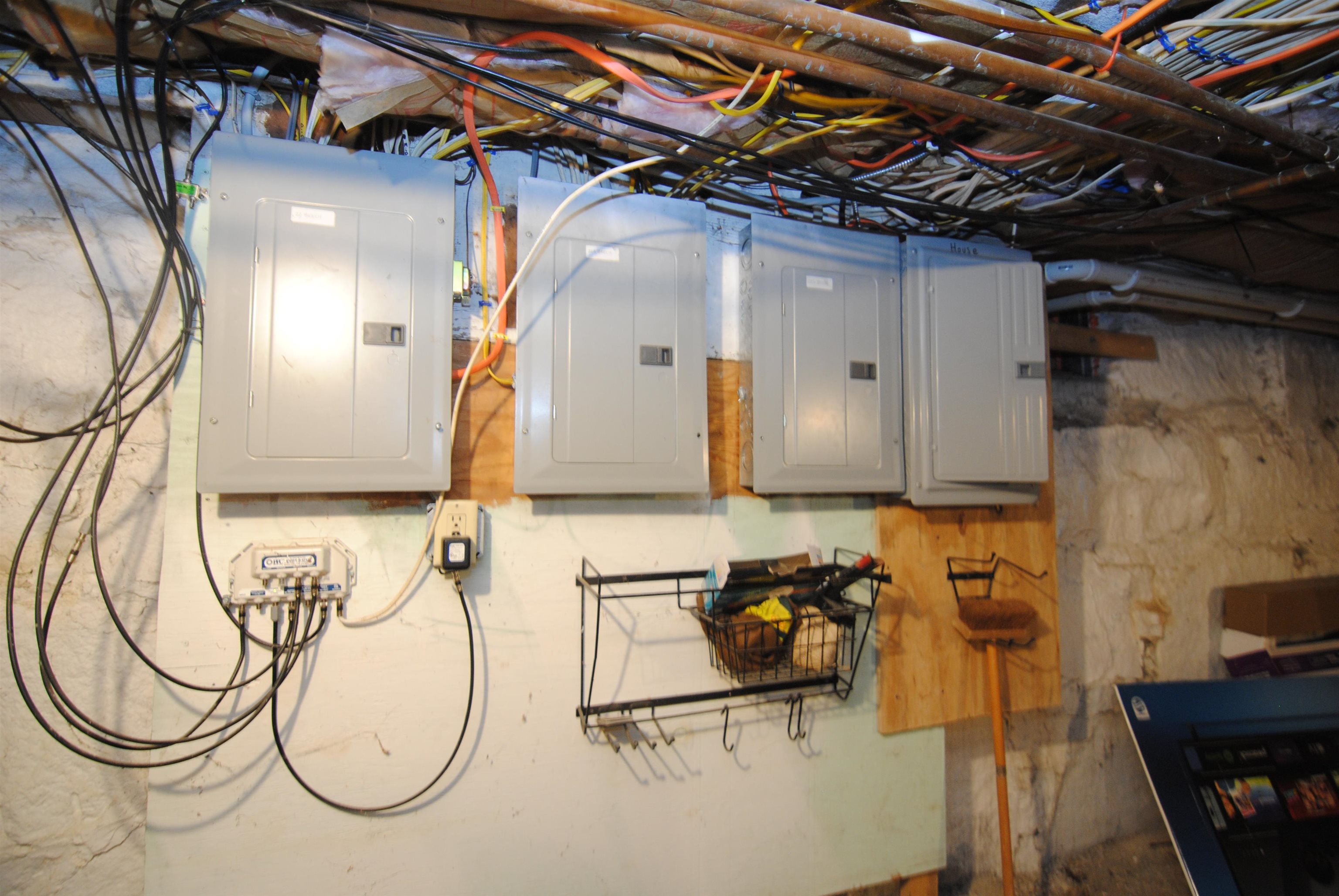 22 Beech Street Nashua, NH 03060 - Photo 43 of 44