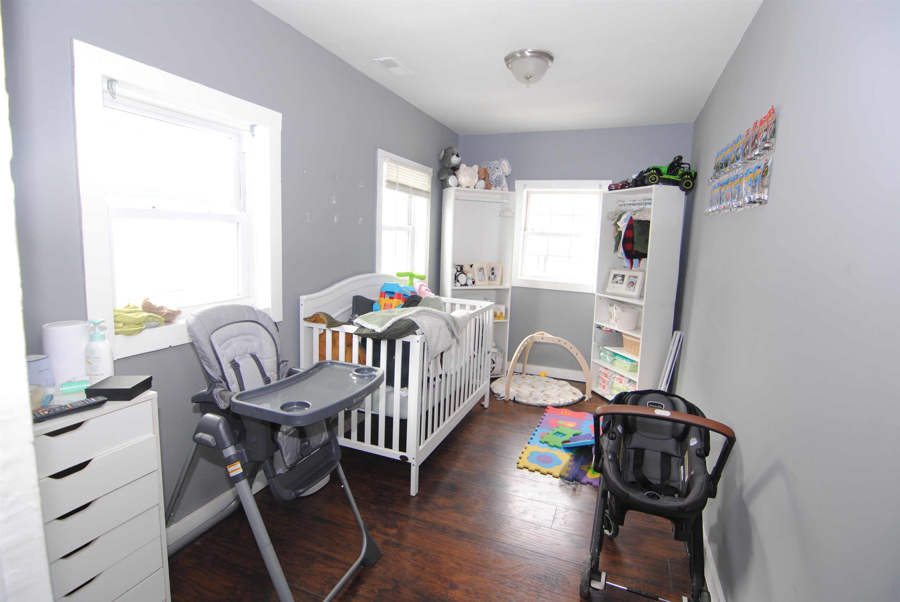 22 Beech Street Nashua, NH 03060 - Photo 5 of 44