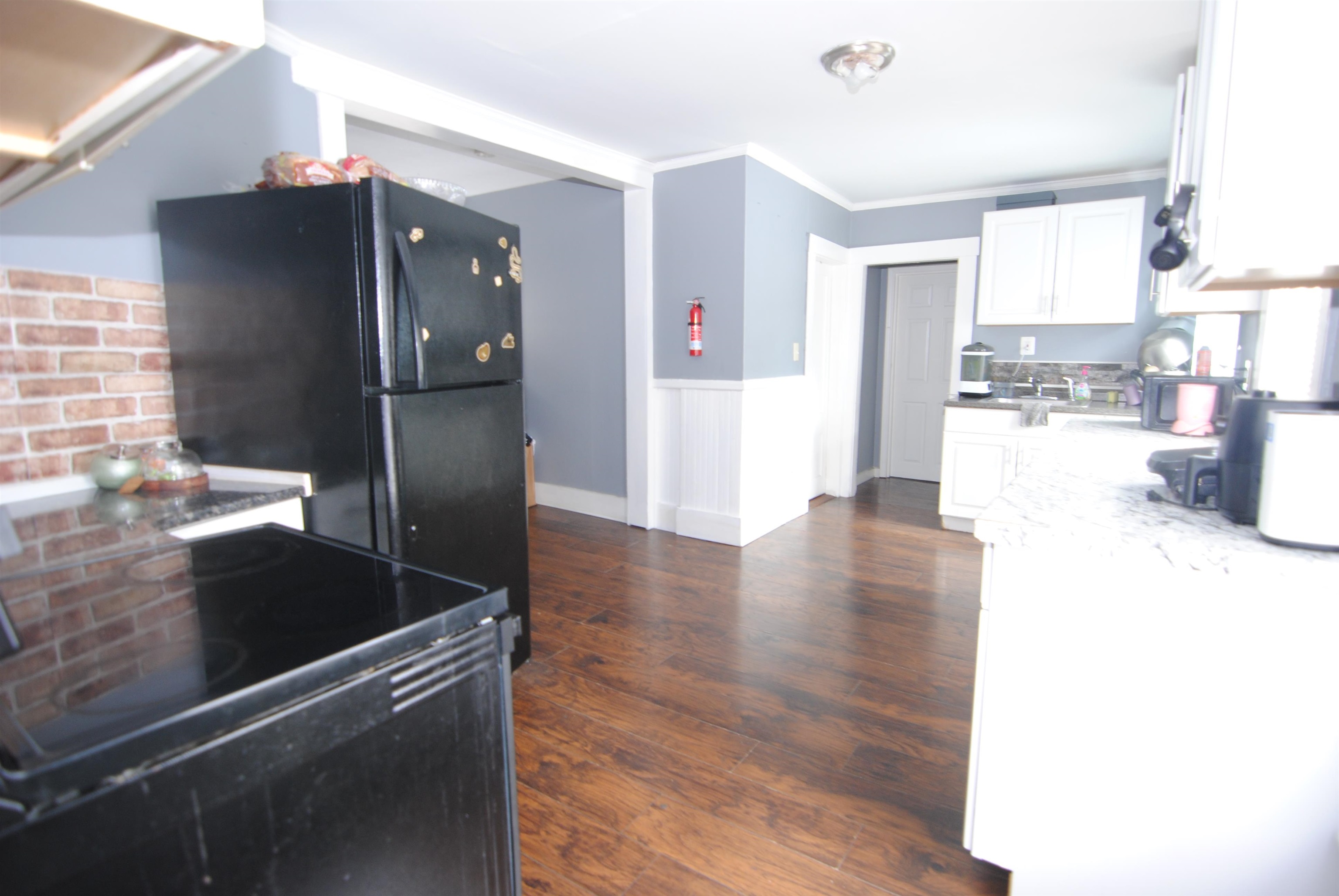 22 Beech Street Nashua, NH 03060 - Photo 9 of 44