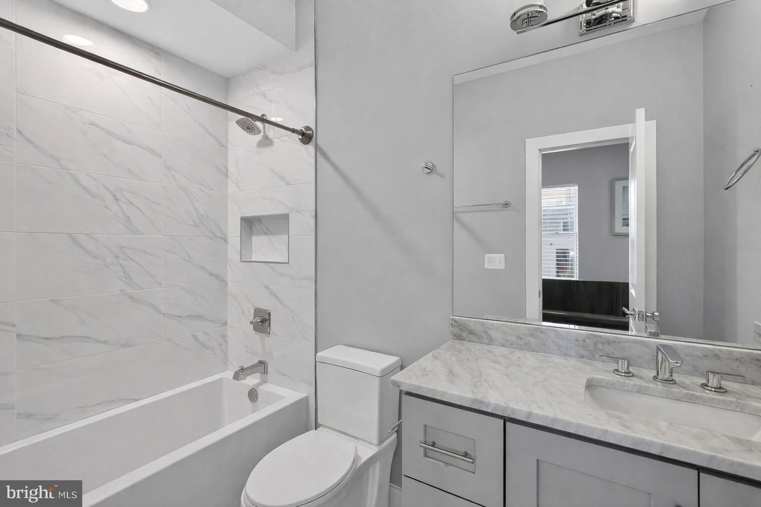 1253 Mt Olivet Road Northeast, Unit 3 Washington, DC 20002 - Photo 12 of 22