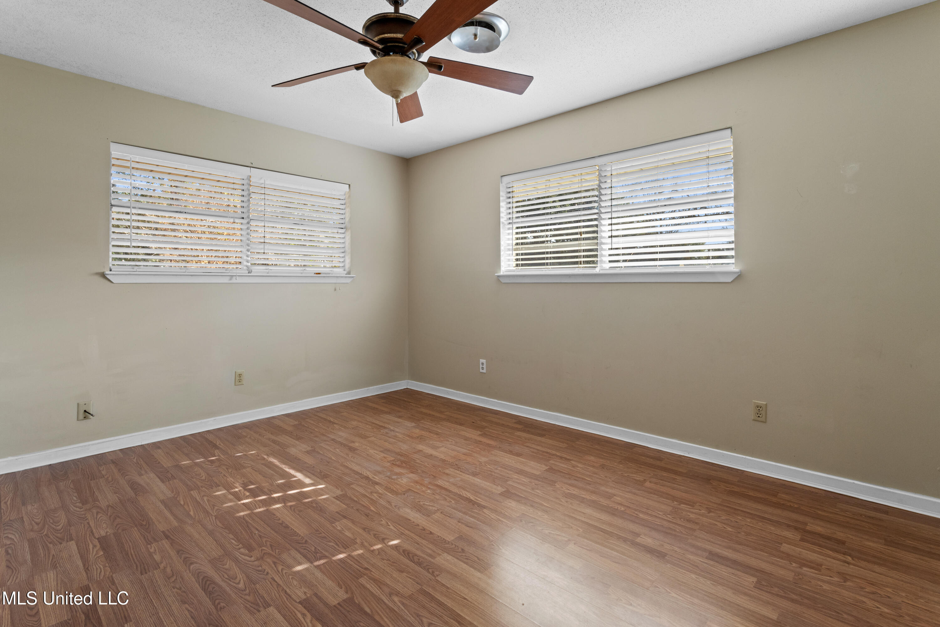 2265 Popp's Ferry Road Biloxi, MS 39532 - Photo 26 of 36 0026