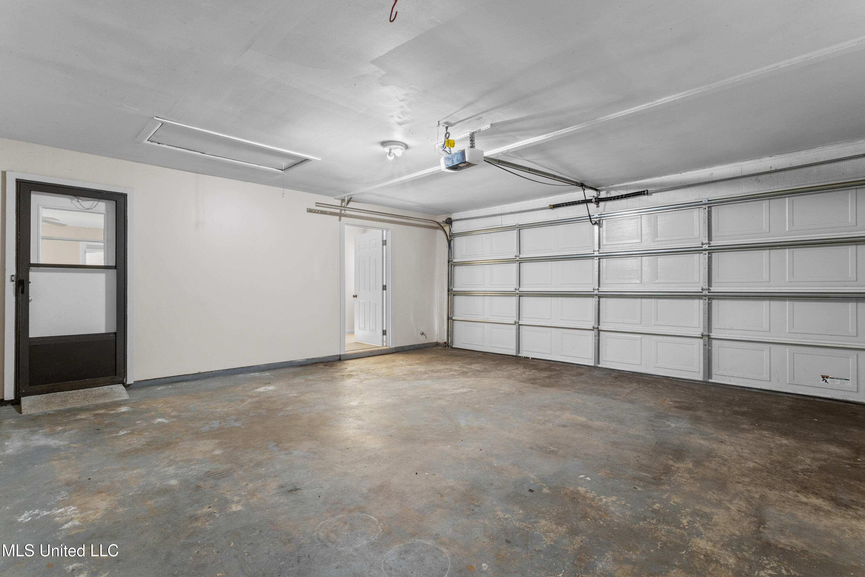 2265 Popp's Ferry Road Biloxi, MS 39532 - Photo 35 of 36 0035