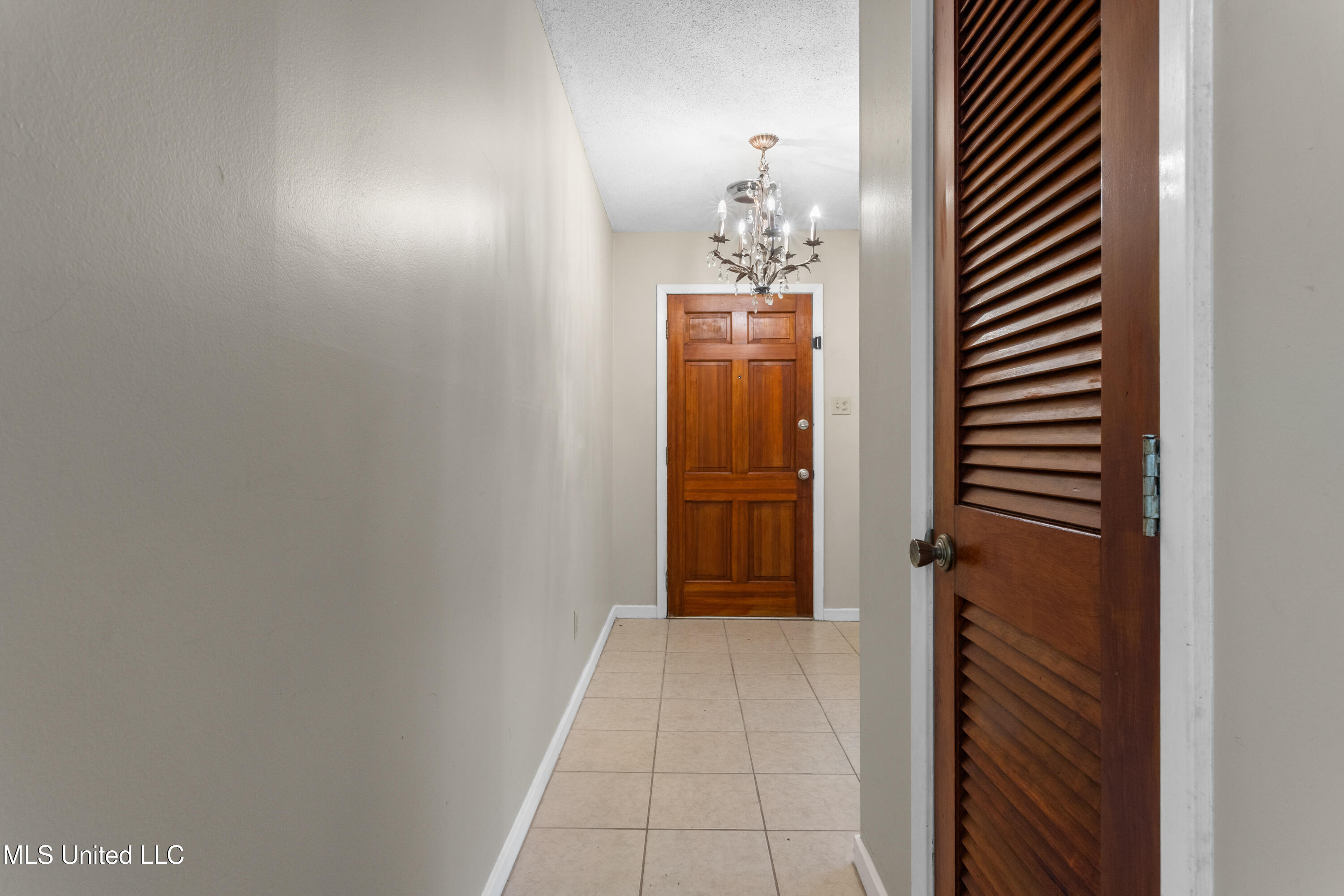 2265 Popp's Ferry Road Biloxi, MS 39532 - Photo 6 of 36 0005