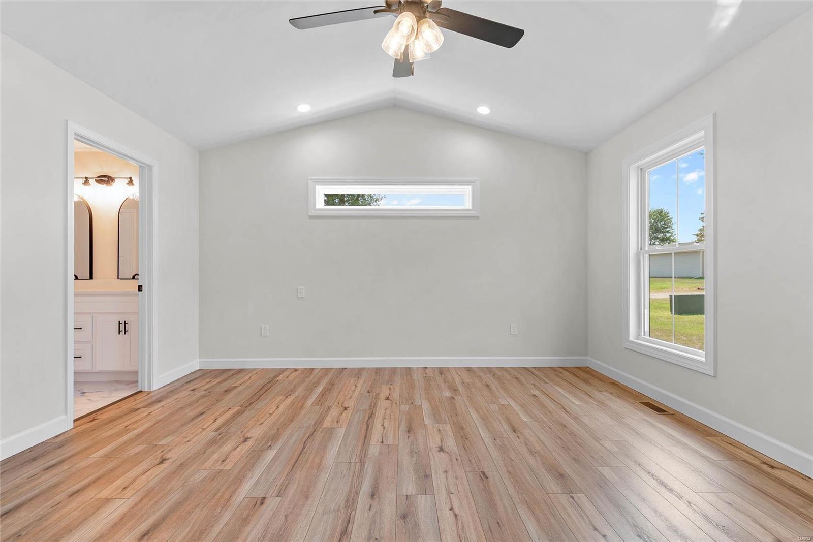 405 Stonebriar Drive Troy, IL 62294 - Photo 18 of 43