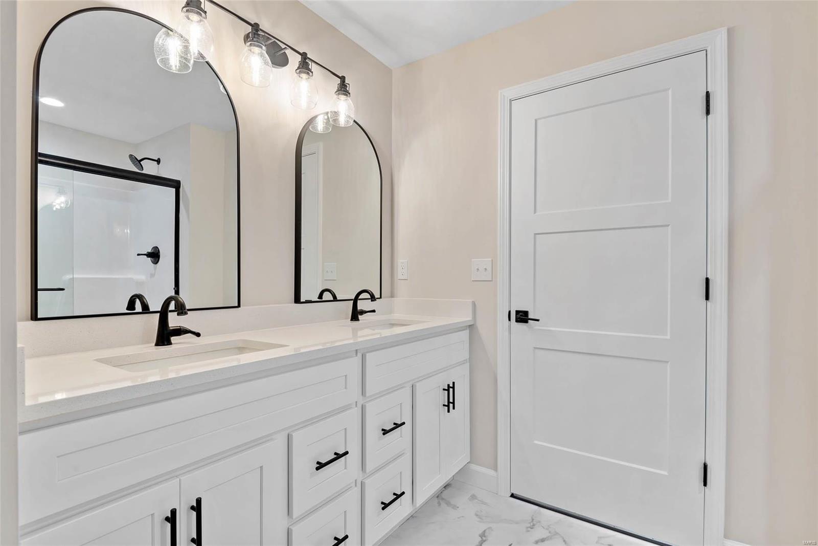 405 Stonebriar Drive Troy, IL 62294 - Photo 20 of 43