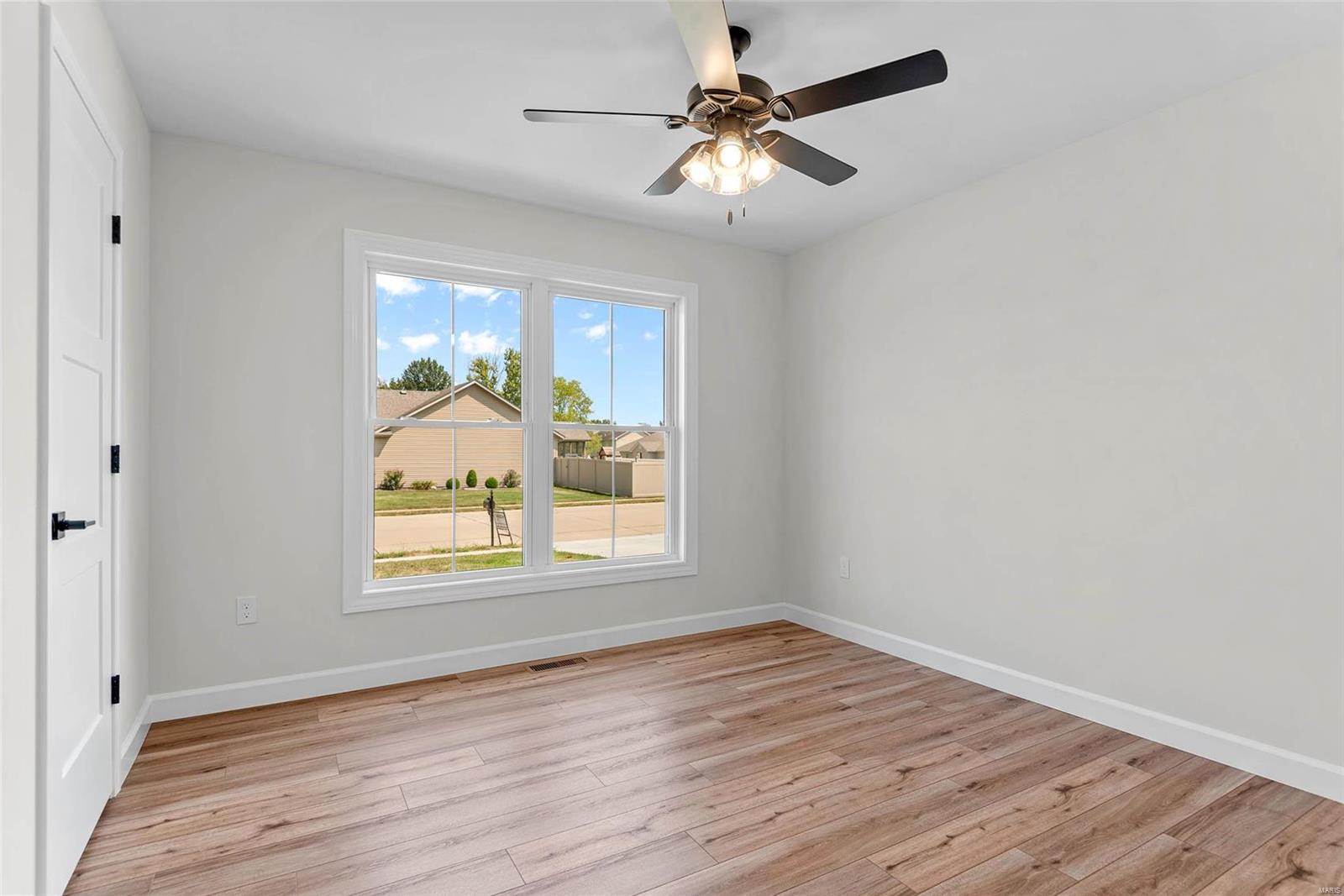 405 Stonebriar Drive Troy, IL 62294 - Photo 24 of 43