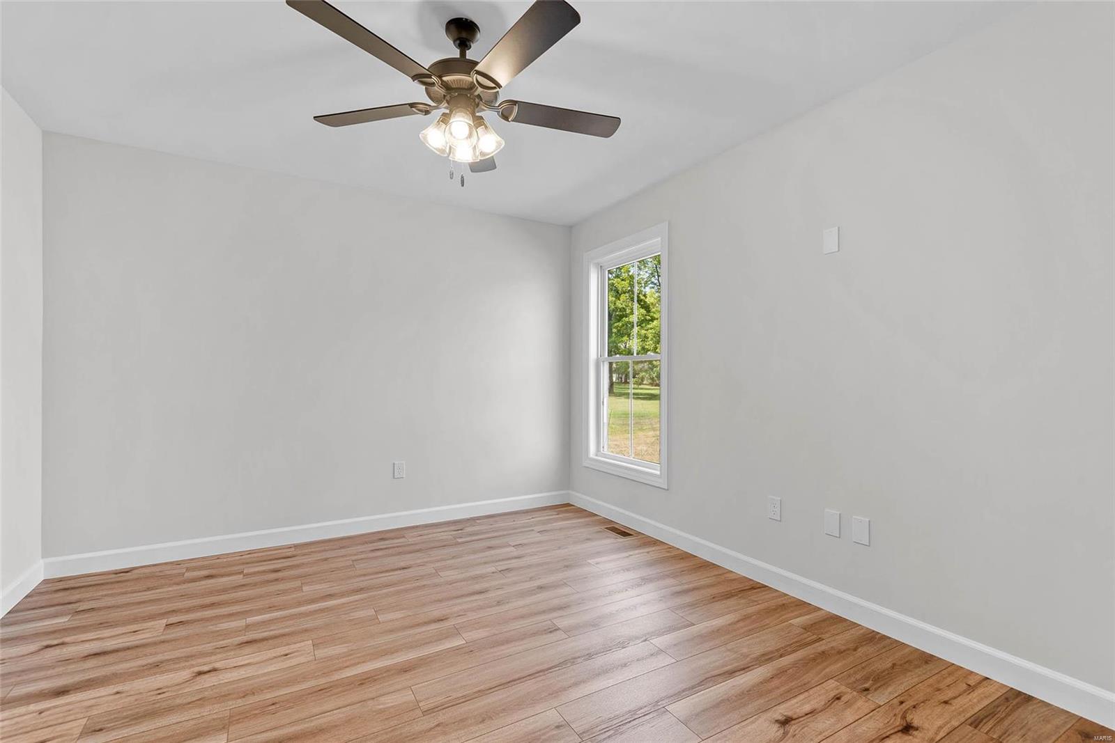 405 Stonebriar Drive Troy, IL 62294 - Photo 26 of 43