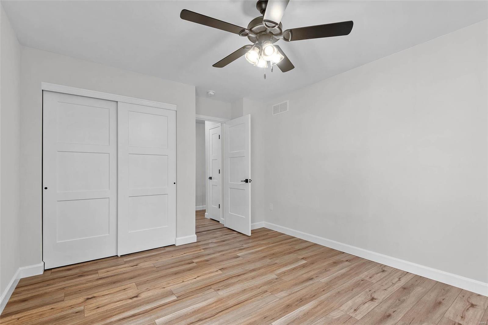 405 Stonebriar Drive Troy, IL 62294 - Photo 27 of 43