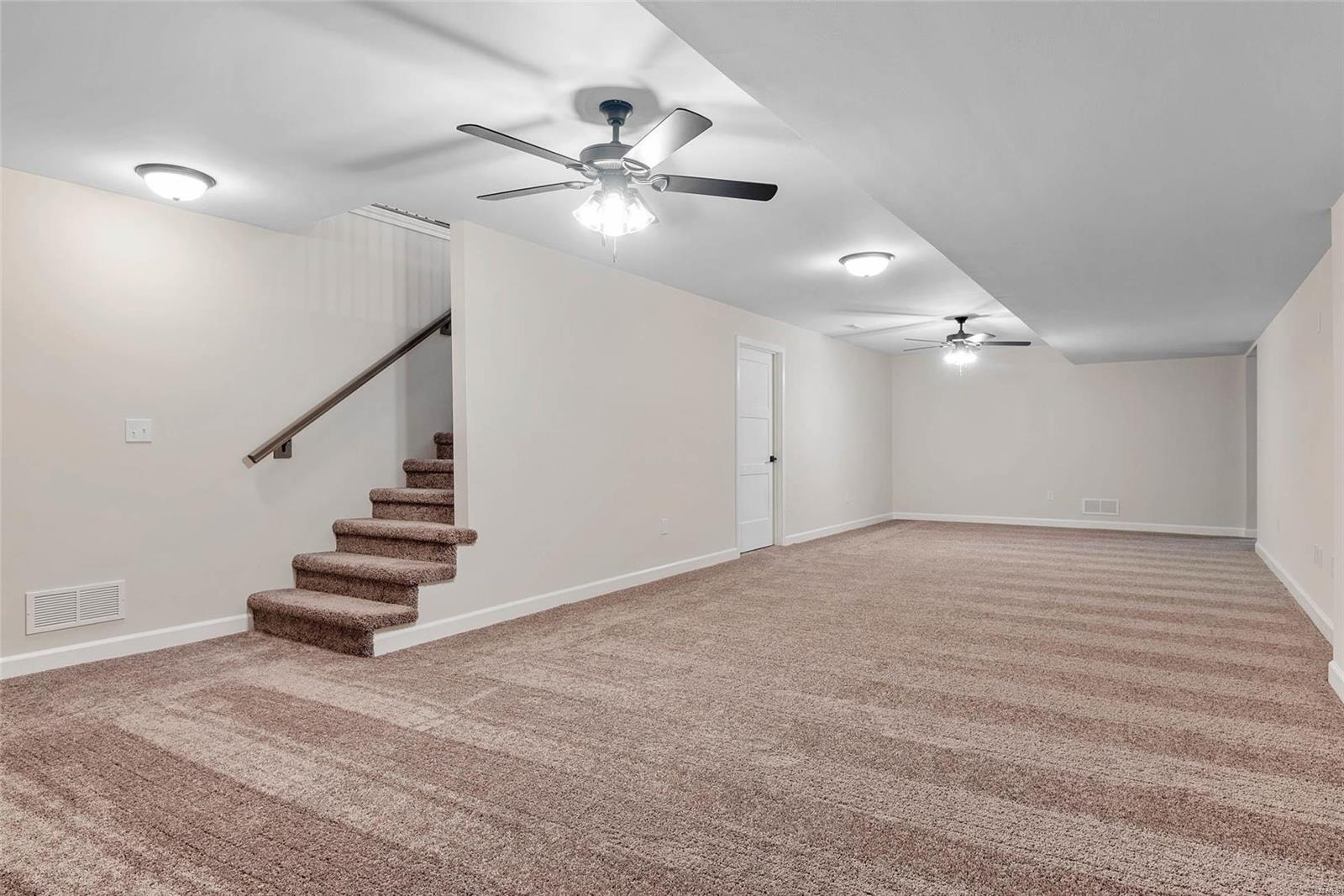 405 Stonebriar Drive Troy, IL 62294 - Photo 32 of 43