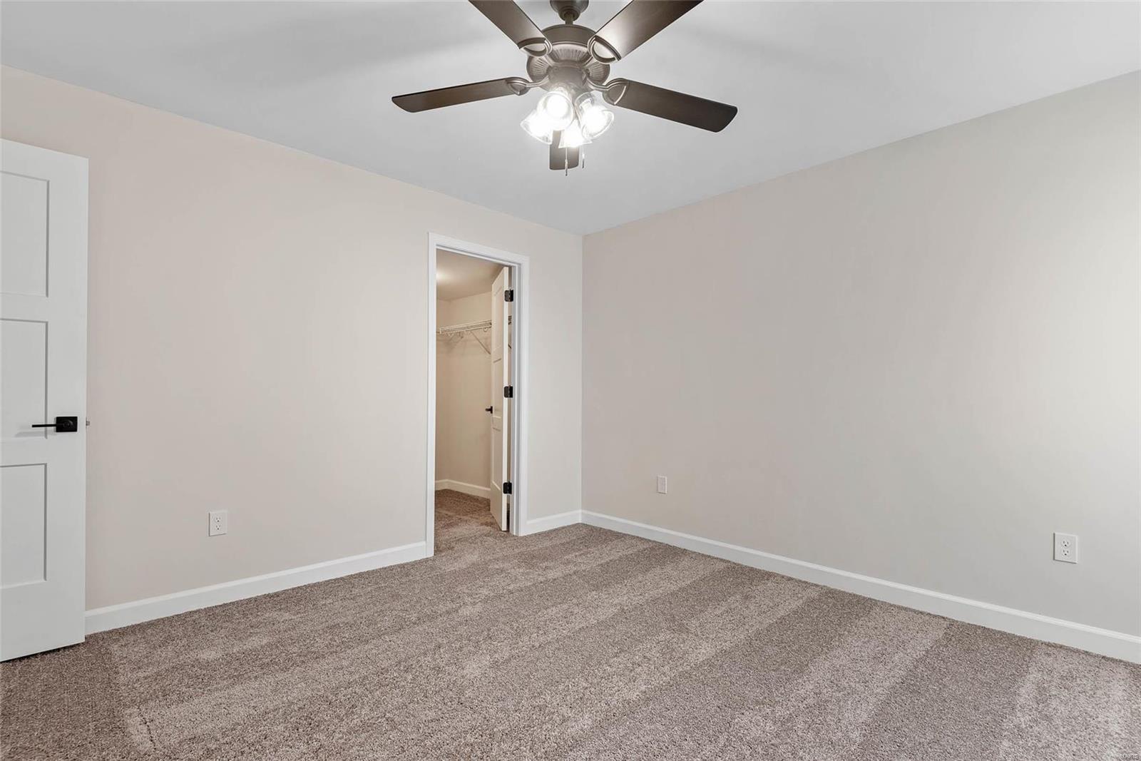 405 Stonebriar Drive Troy, IL 62294 - Photo 35 of 43