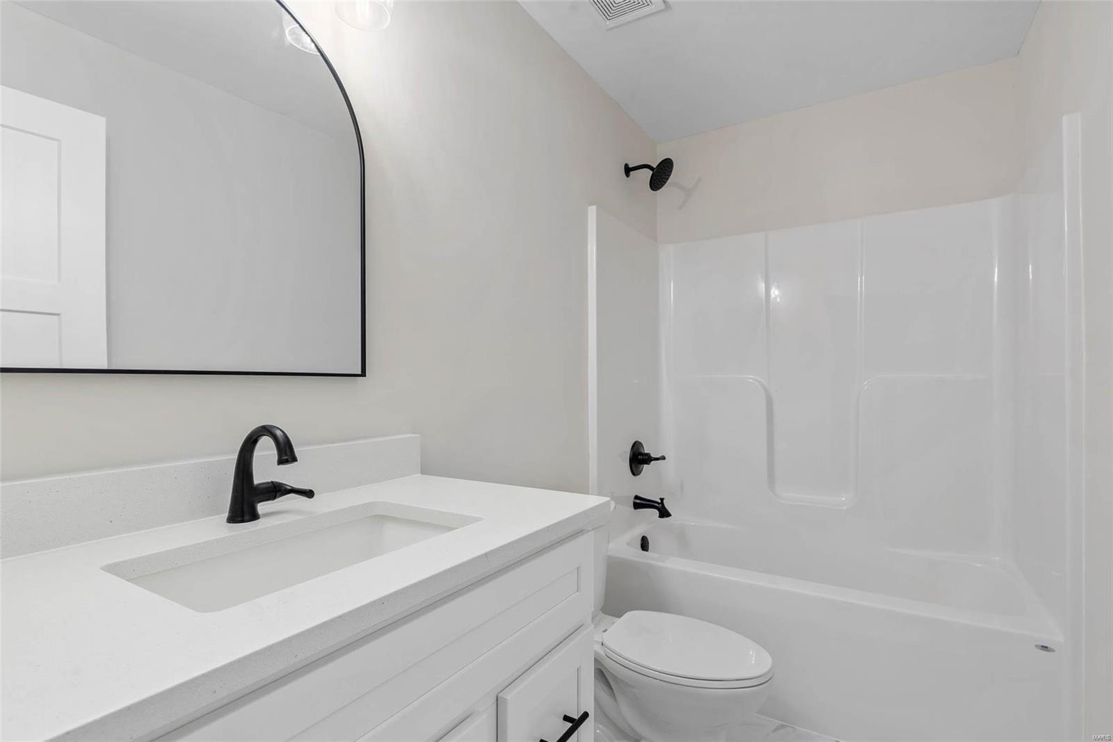 405 Stonebriar Drive Troy, IL 62294 - Photo 36 of 43