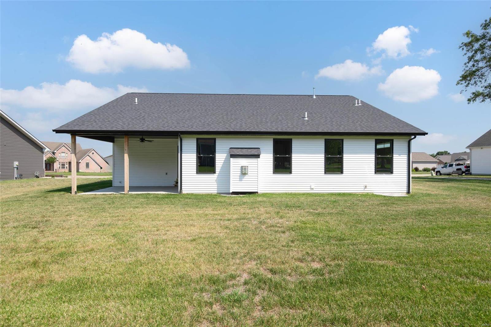 405 Stonebriar Drive Troy, IL 62294 - Photo 42 of 43