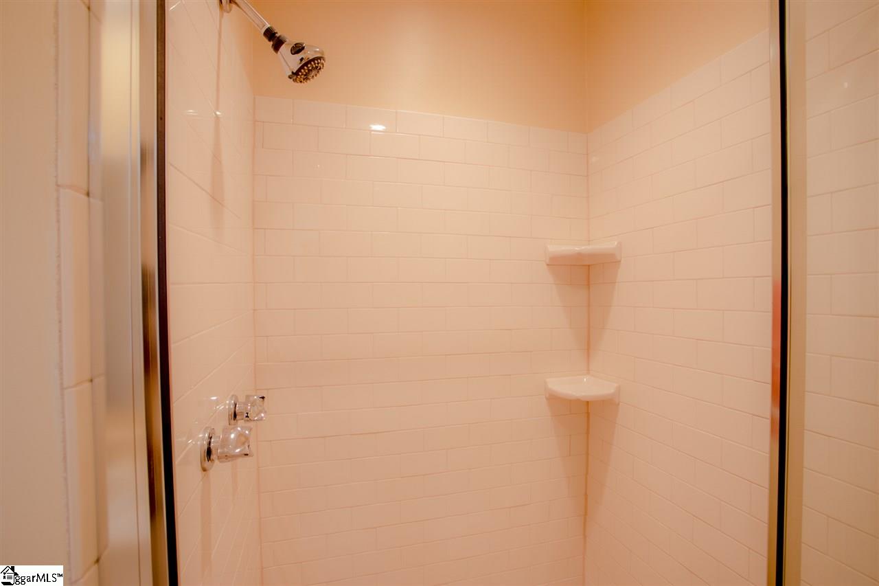 403 Hedgewood Terrace Greer, SC 29650 - Photo 23 of 35 Gallery Image 23