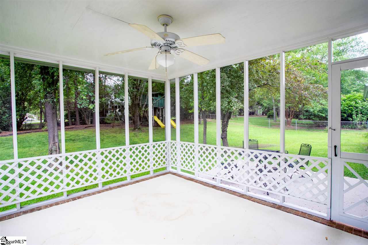 403 Hedgewood Terrace Greer, SC 29650 - Photo 8 of 35 Gallery Image 8