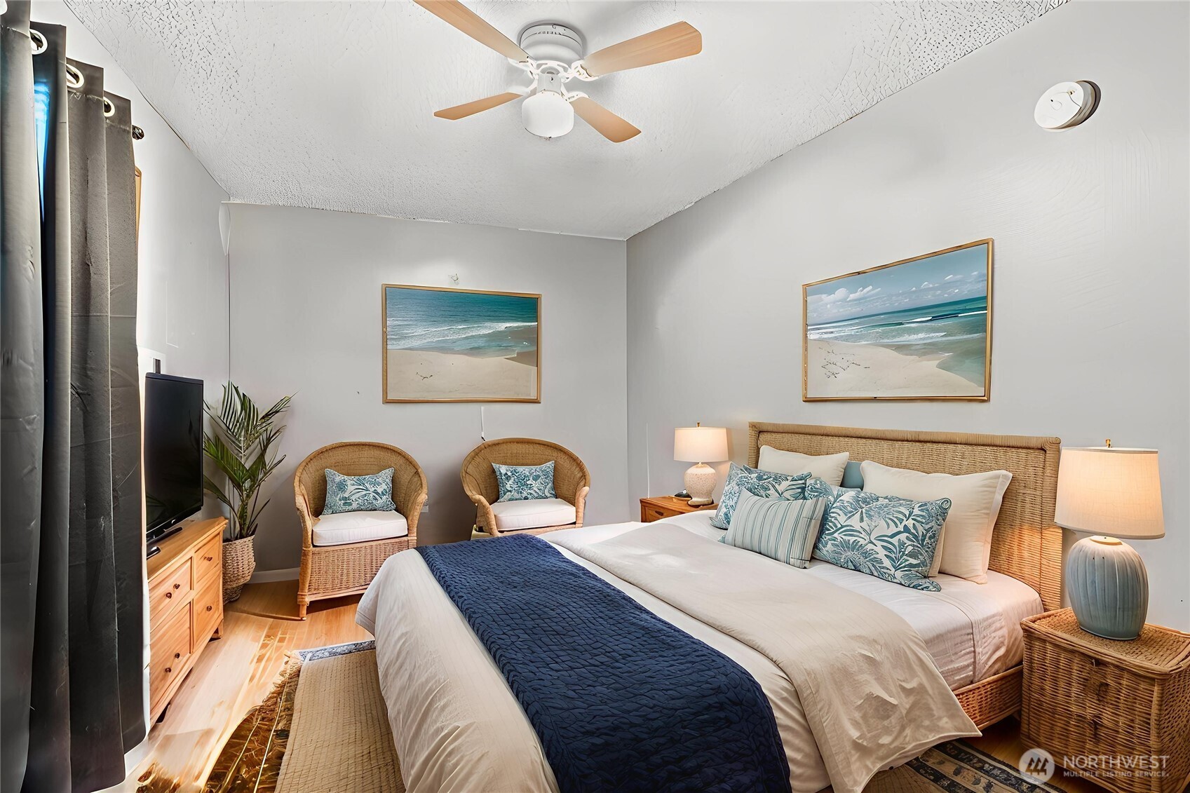 114 Mason Road Silverlake, WA 98645 - Photo 11 of 29 a bedroom with bed and a balcony