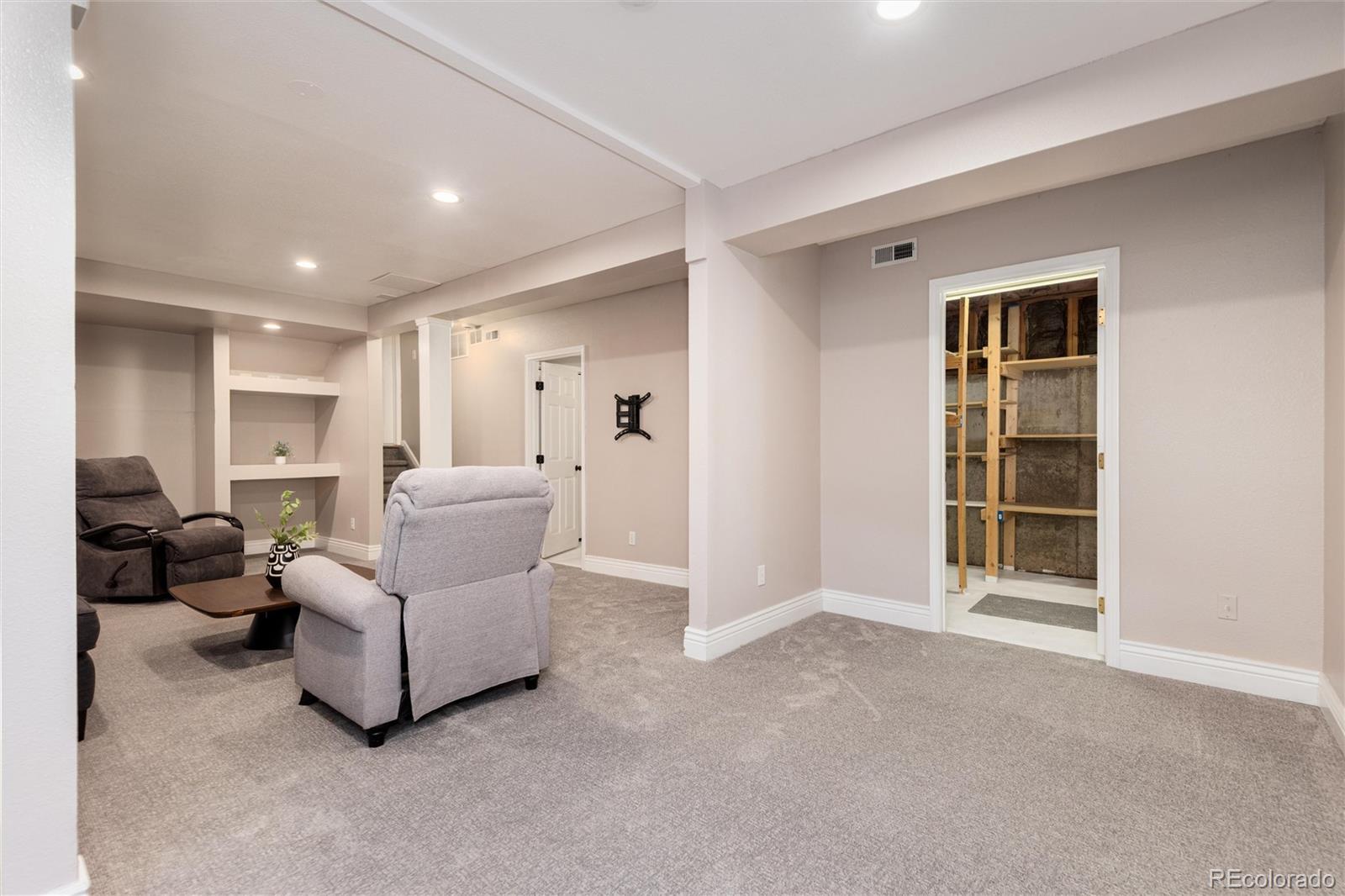 7827 Silverweed Way Lone Tree, CO 80124 - Photo 37 of 50