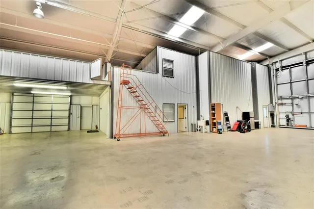 a view of parking area