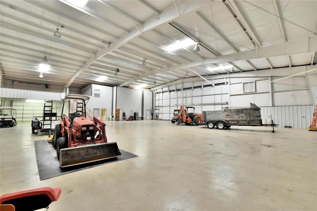 108 Barham Lane Bridgeport, TX 76426 - Photo 9 of 30