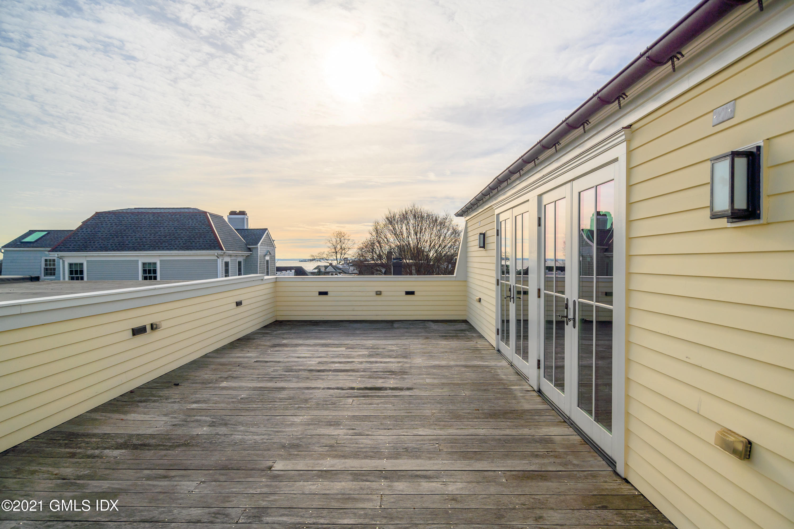 623 Steamboat Road, Unit A Greenwich, CT 06830 - Photo 39 of 43 a view of a terrace