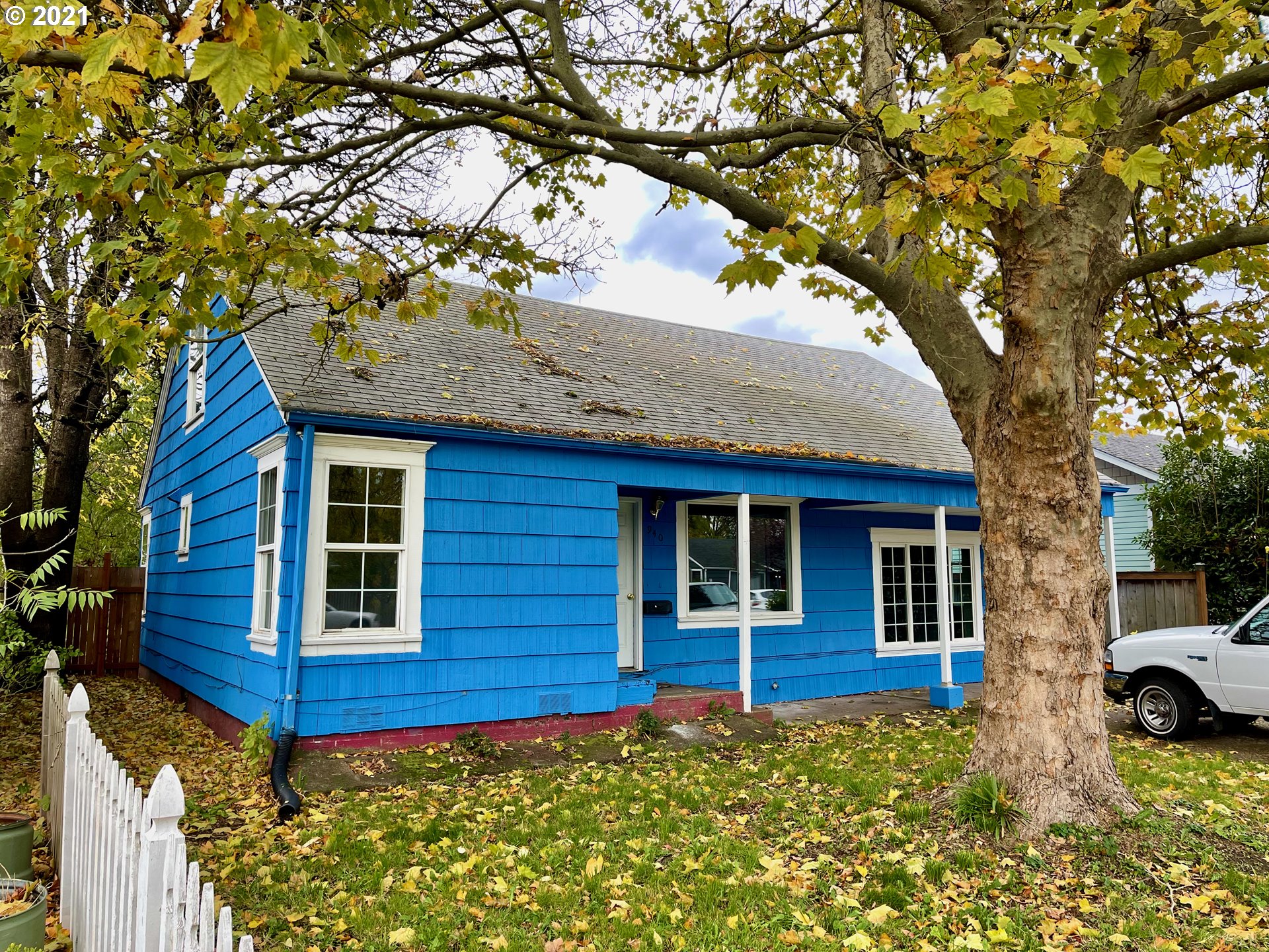 940 Centennial Boulevard Springfield, OR 97477 - Photo 1 of 30 Gallery Image 1