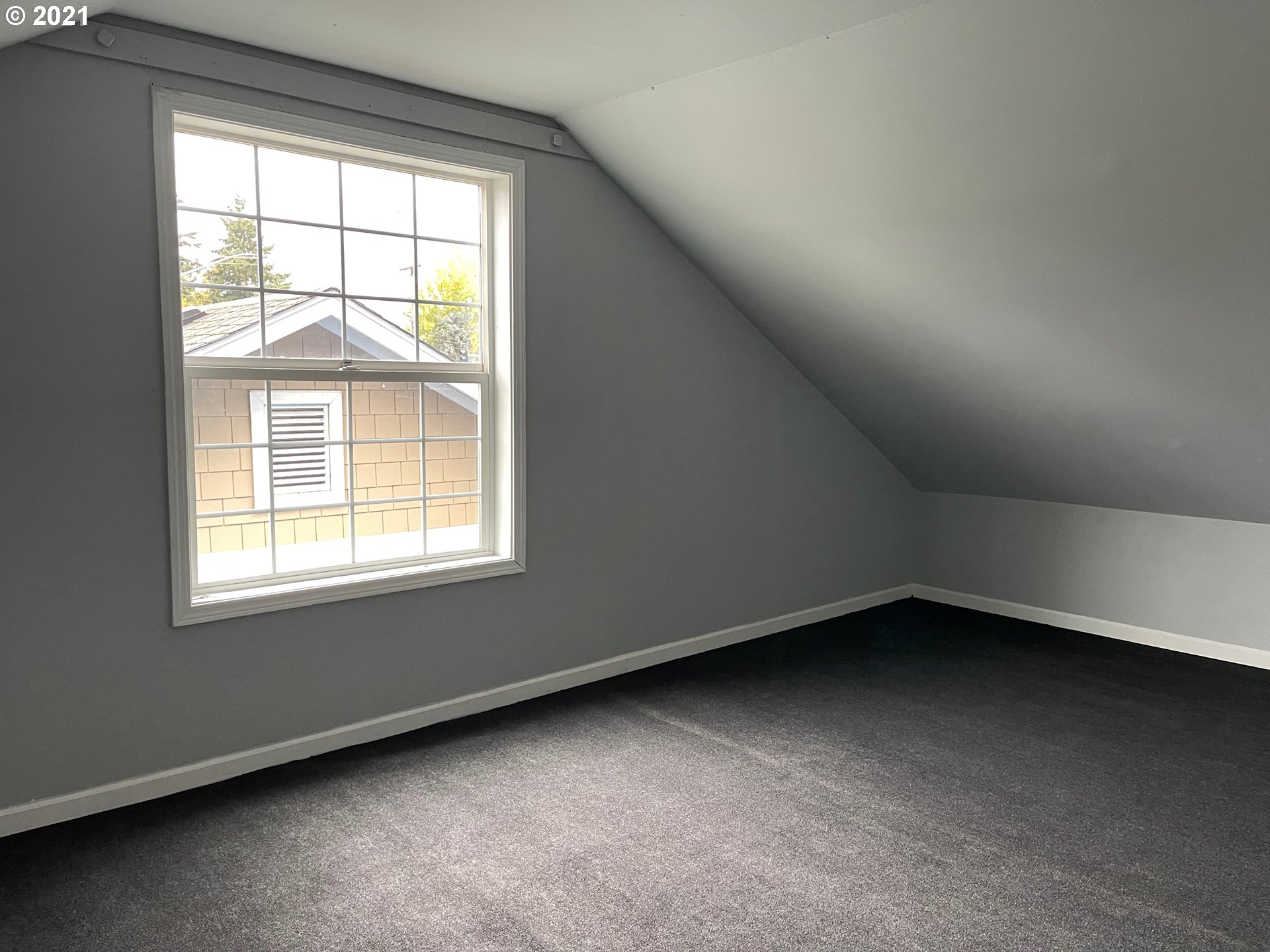 940 Centennial Boulevard Springfield, OR 97477 - Photo 28 of 30 Gallery Image 28