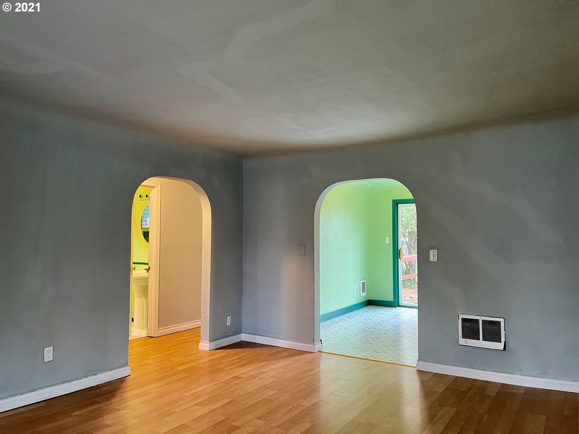 940 Centennial Boulevard Springfield, OR 97477 - Photo 5 of 30 Gallery Image 5