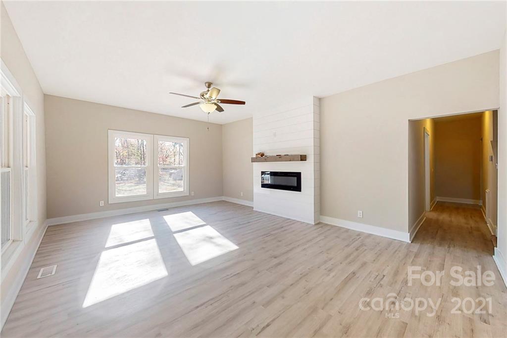 313 Old Williams Road Wingate, NC 28174 - Photo 10 of 46