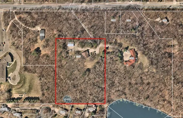 $875,000 | 1310 Deerwood Drive, St. Paul, MN 55123
