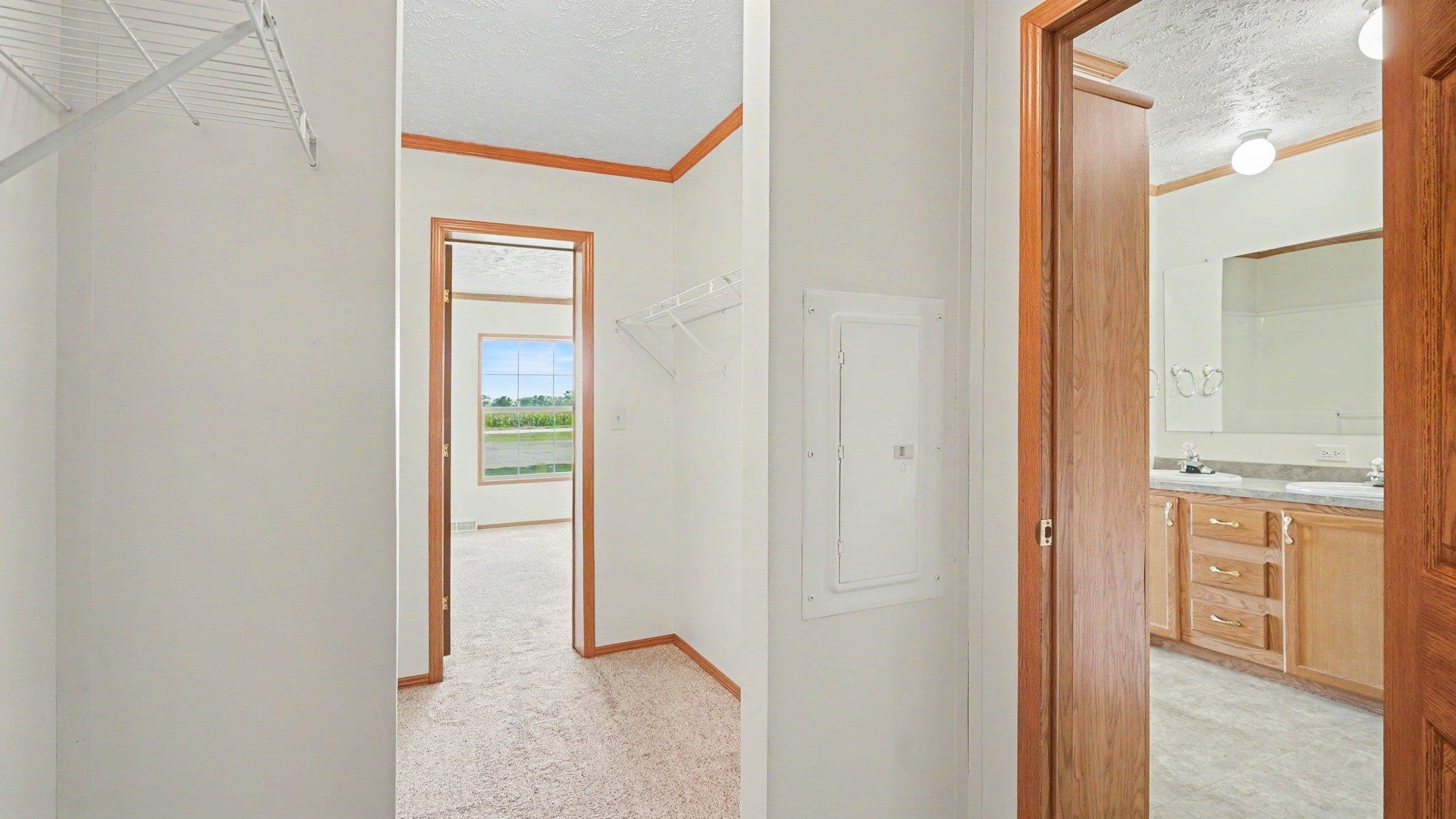 3895 West Broomfield Road Mount Pleasant, MI 48858 - Photo 11 of 34