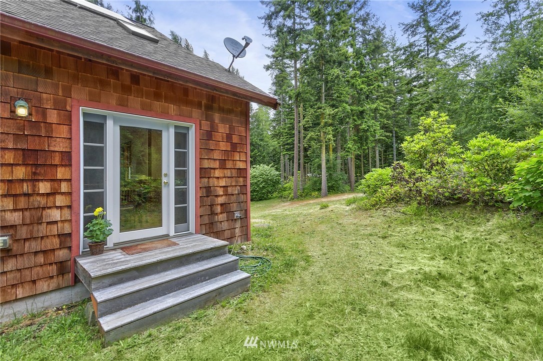 1431 Cape George Road Port Townsend, WA 98368 - Photo 3 of 25 Gallery Image 3
