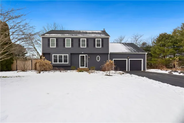 $799,900 | 28 North Pasture Lane, South Kingstown, RI 02879