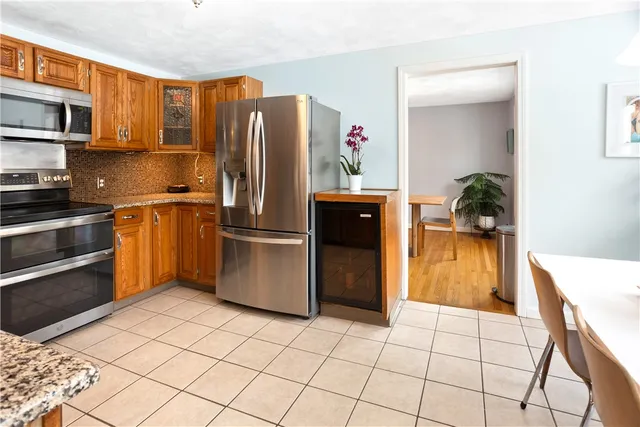 $799,900 | 28 North Pasture Lane, South Kingstown, RI 02879