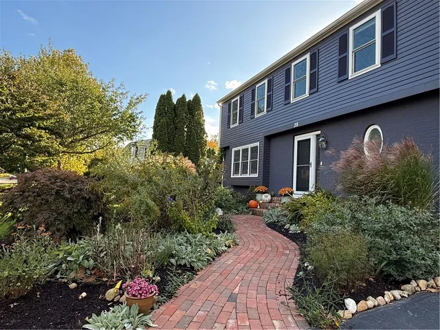$799,900 | 28 North Pasture Lane, South Kingstown, RI 02879