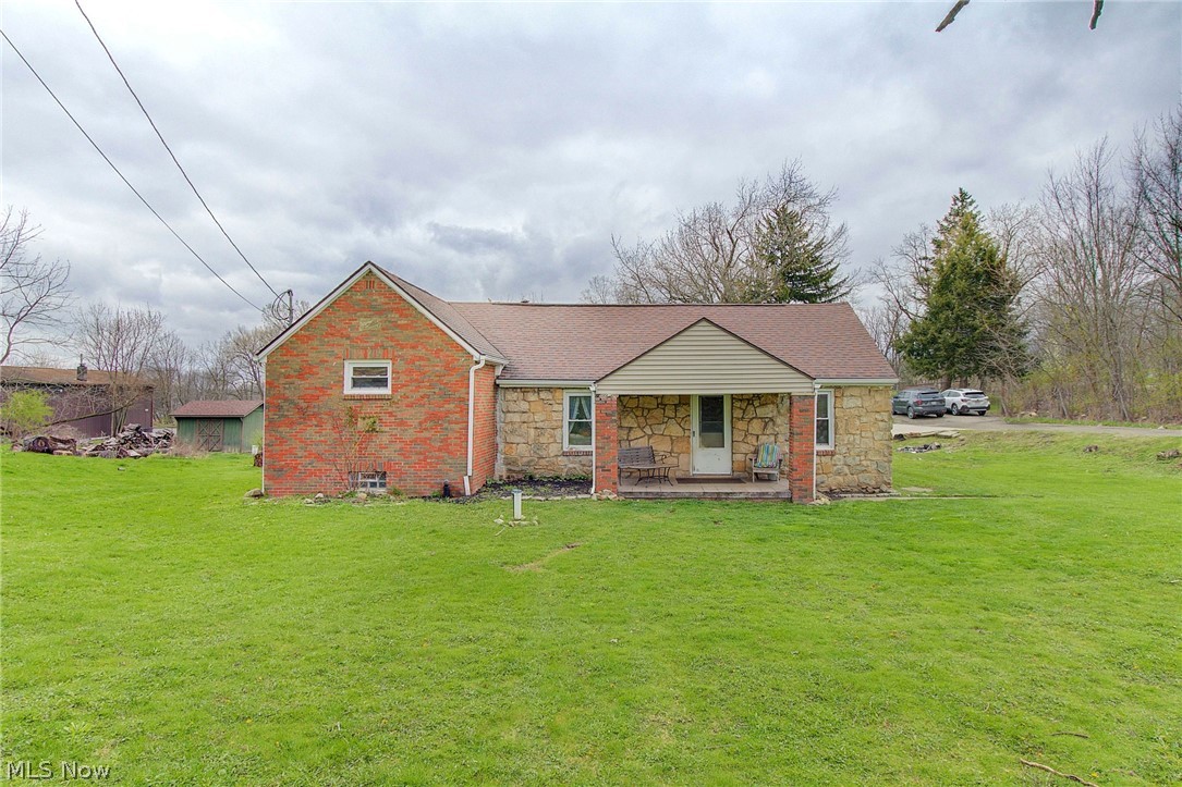 6217 Navarre Road Southwest Canton, OH 44706 - Photo 2 of 22 Gallery Image 2