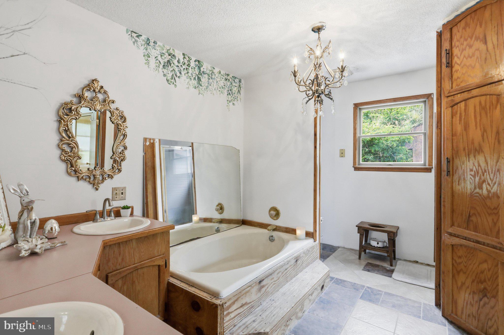 238 Landis Lane Green Spring, WV 26722 - Photo 8 of 40