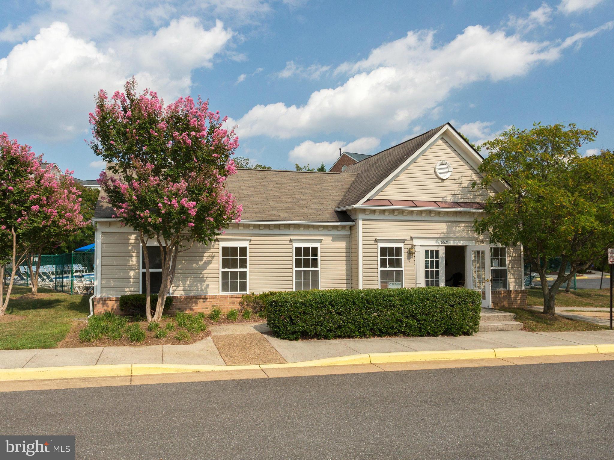 6667 Debra Lu Way Springfield, VA 22150 - Photo 25 of 30 Community Center