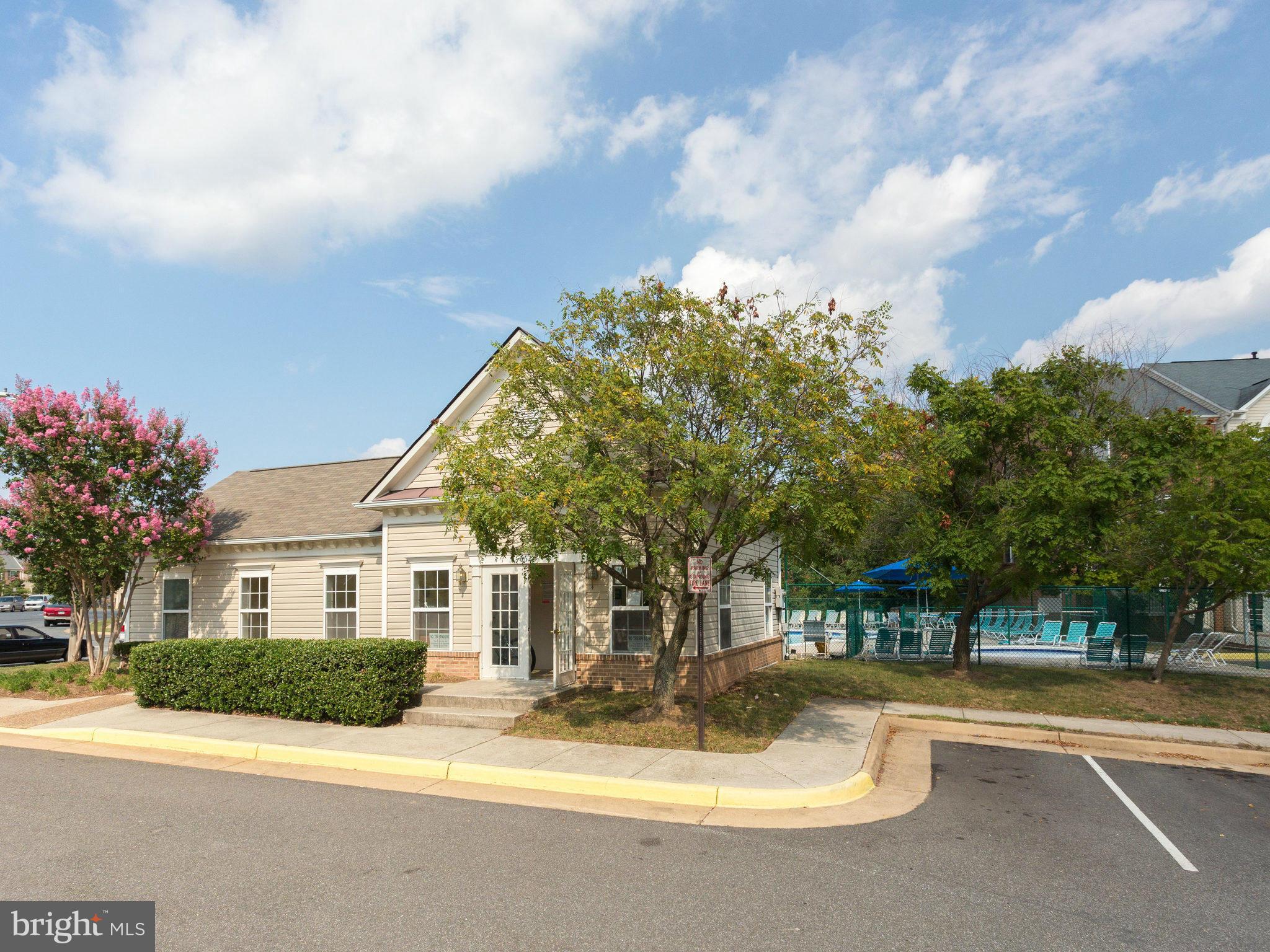 6667 Debra Lu Way Springfield, VA 22150 - Photo 26 of 30 Community Center & Pool
