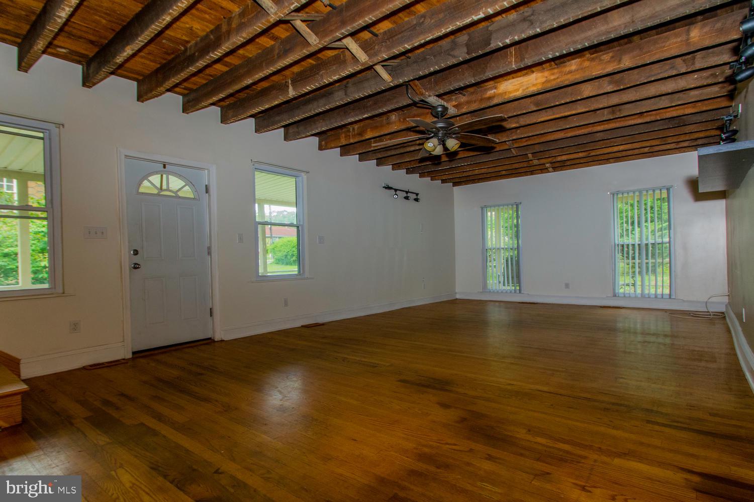 2823 Georgetown Road Baltimore, MD 21230 - Photo 8 of 35 Family Room
